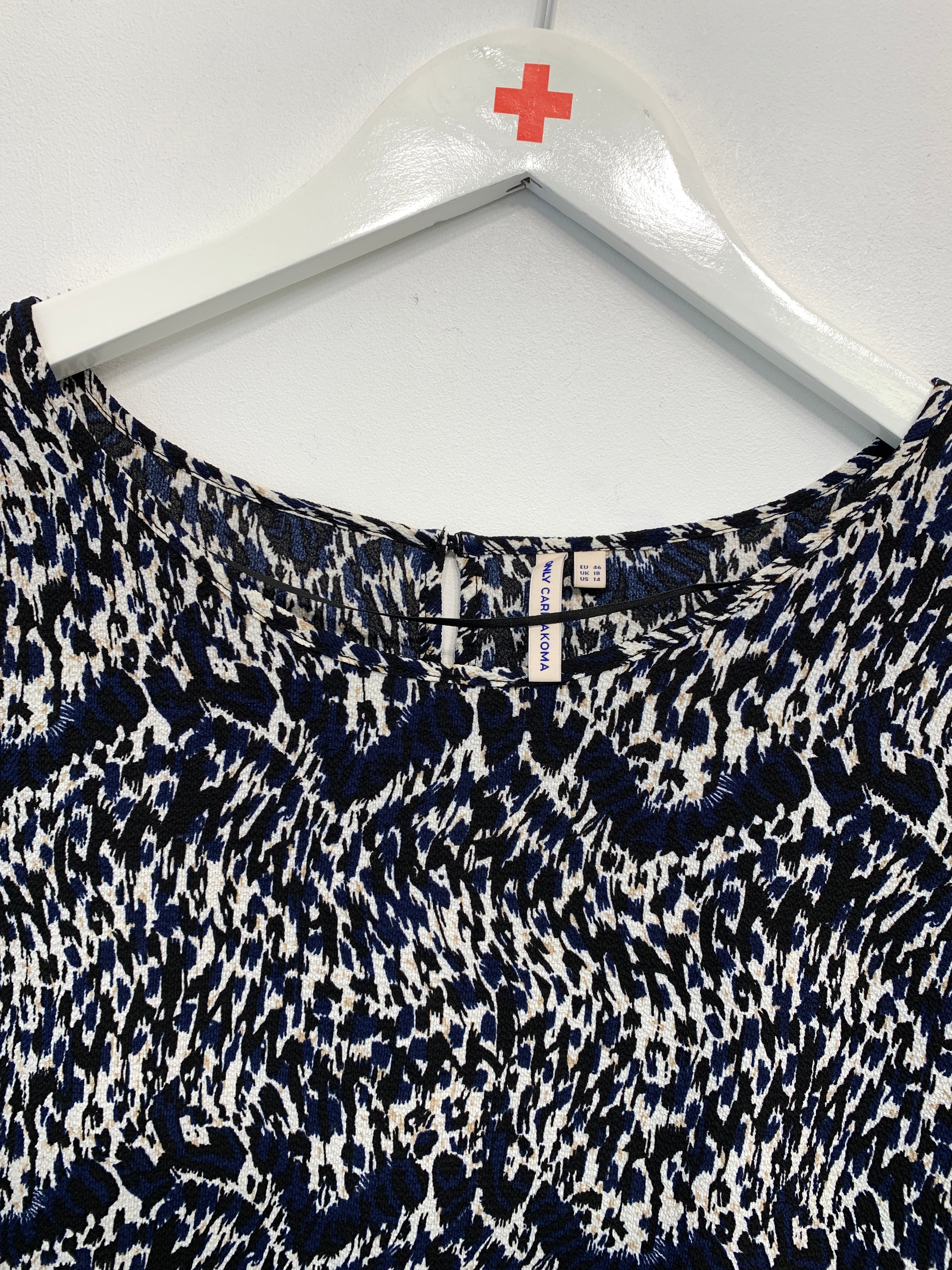 Only Carmakoma Bluse